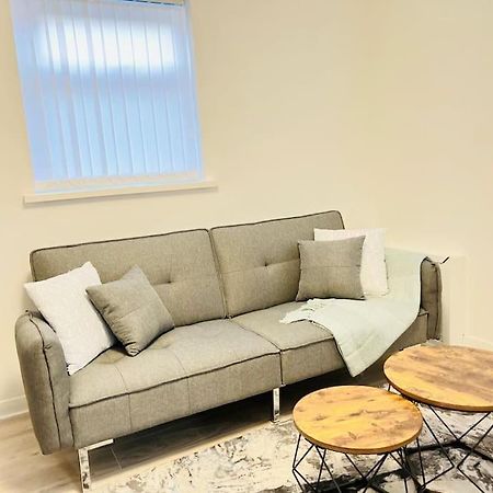 New Fully Furnished Cosy Home Balderton Extérieur photo