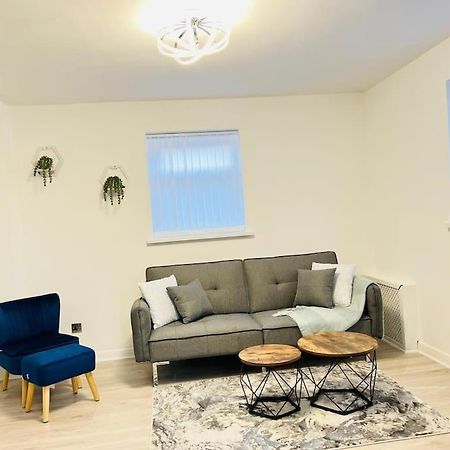 New Fully Furnished Cosy Home Balderton Extérieur photo
